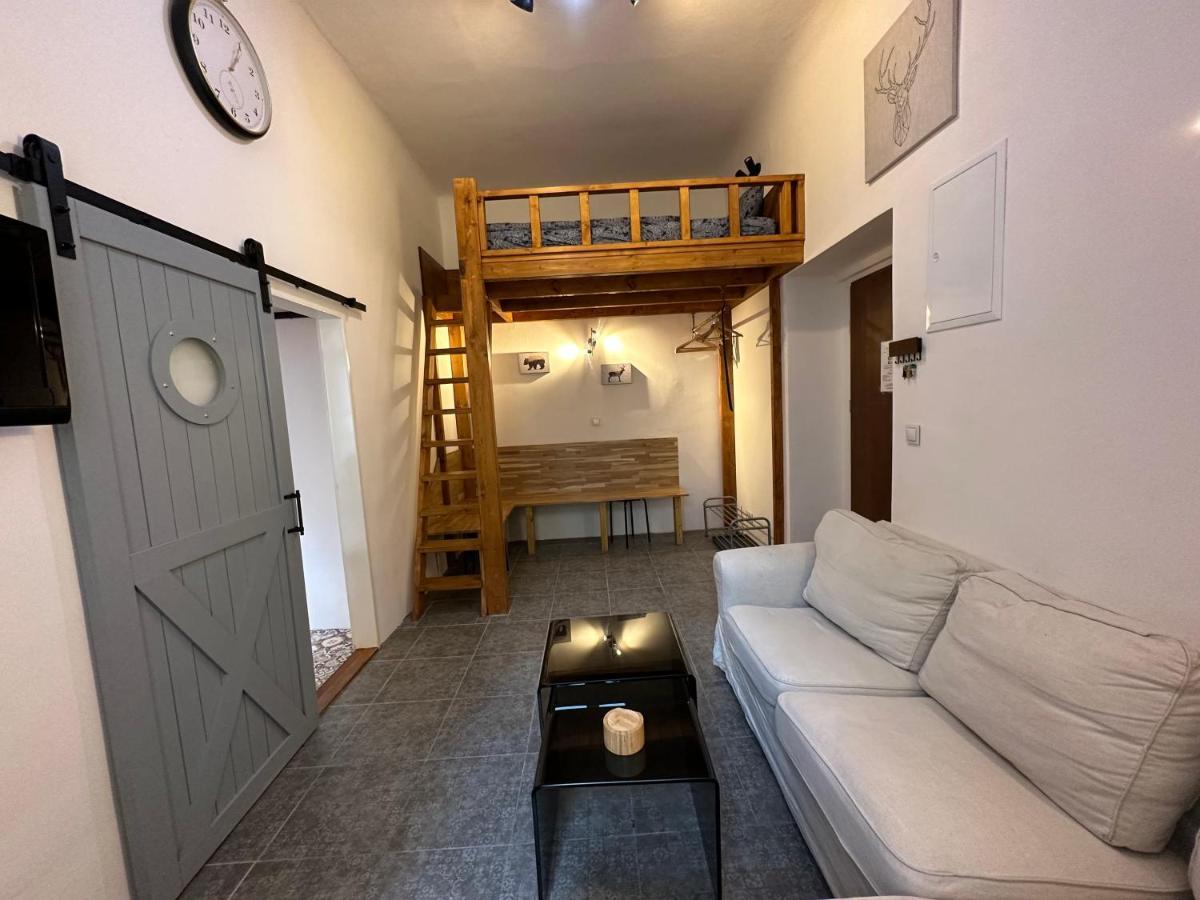 פראג Cozy New Loft Apartment מראה חיצוני תמונה