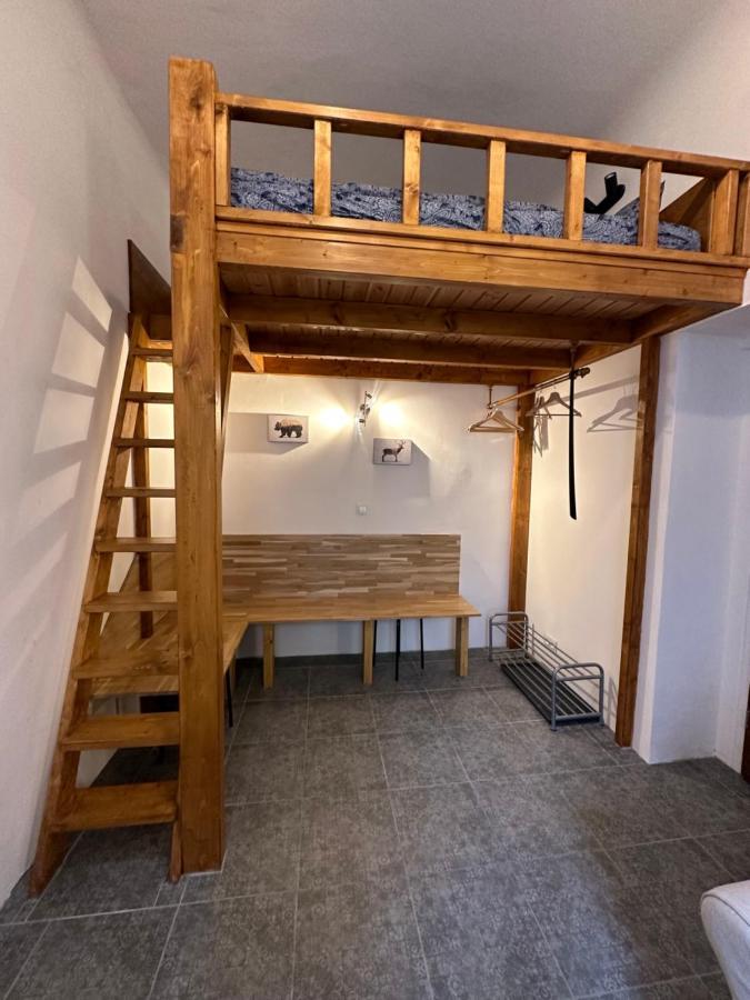 פראג Cozy New Loft Apartment מראה חיצוני תמונה