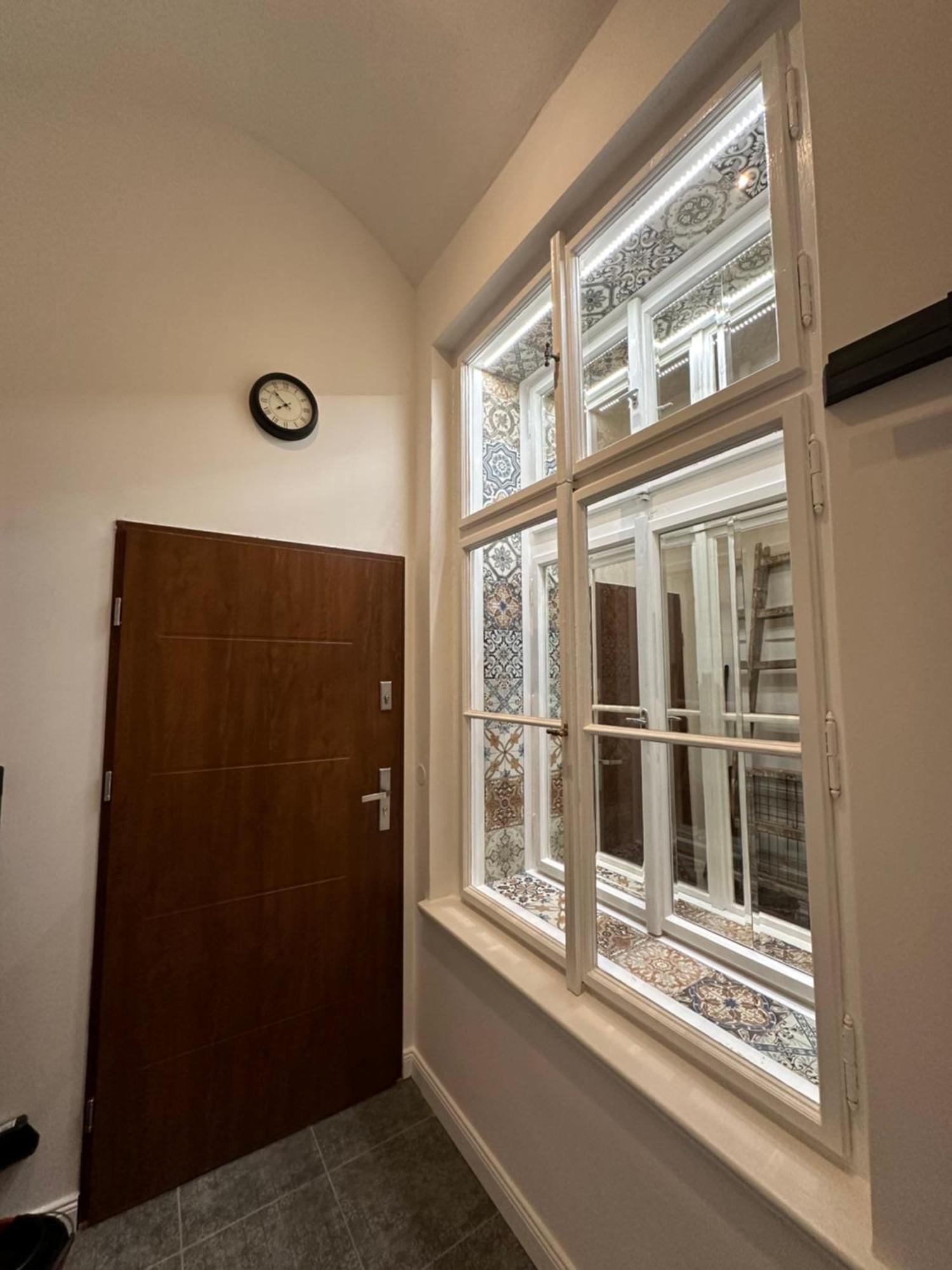 פראג Cozy New Loft Apartment מראה חיצוני תמונה