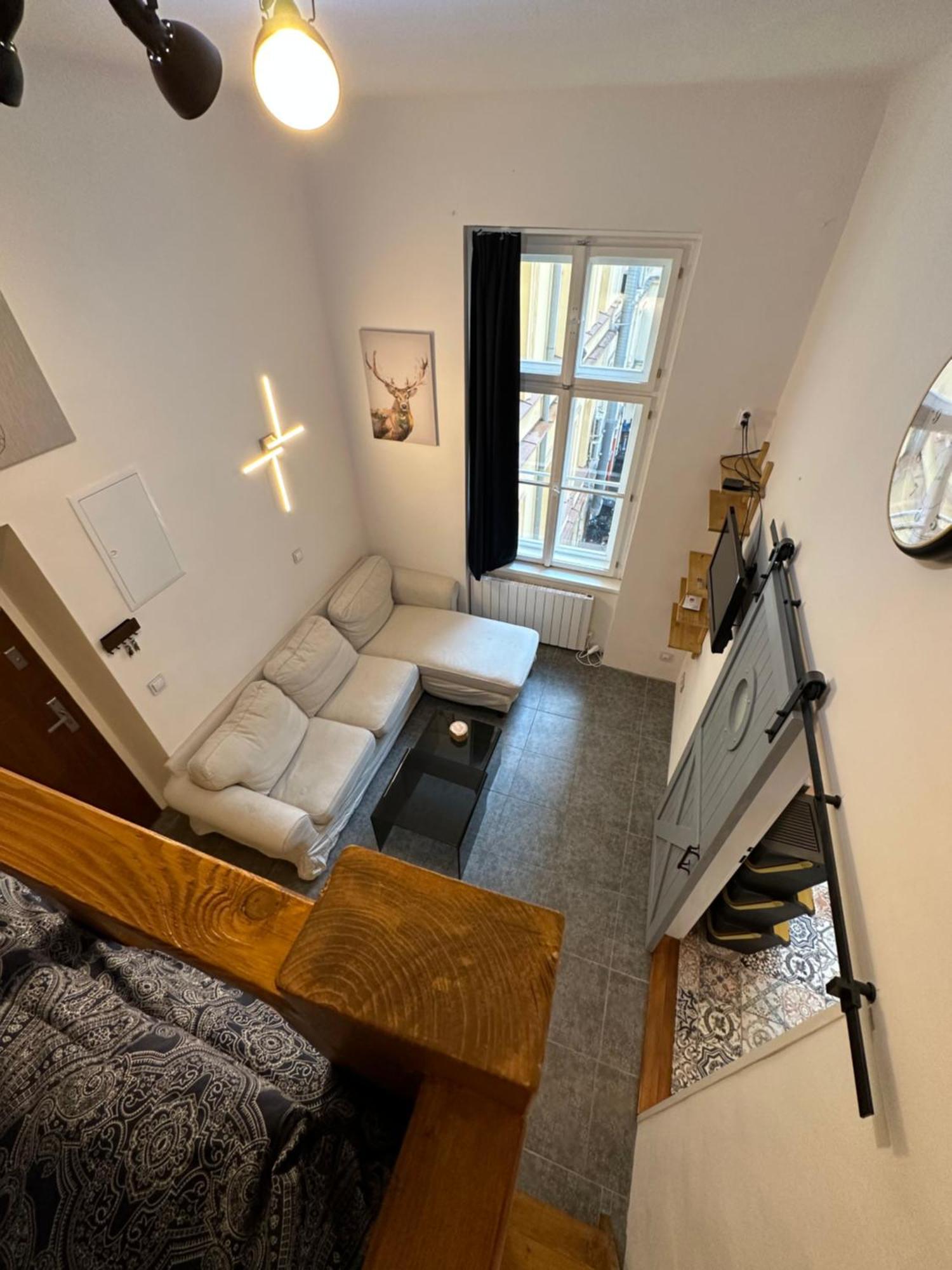 פראג Cozy New Loft Apartment מראה חיצוני תמונה